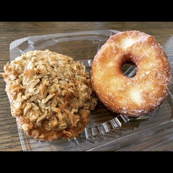 Bakin' It Up Collective - Oatmeal Toffee Coconut Cookie and Cronut - Bakeries Near Me - Fallbrook, California