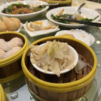 Grand Jade Banquet - Assorted assortments. - Cantonese Near Me - Flushing, New York Grand Jade Banquet - Assorted assortments. - Cantonese Near Me - Flushing, New York