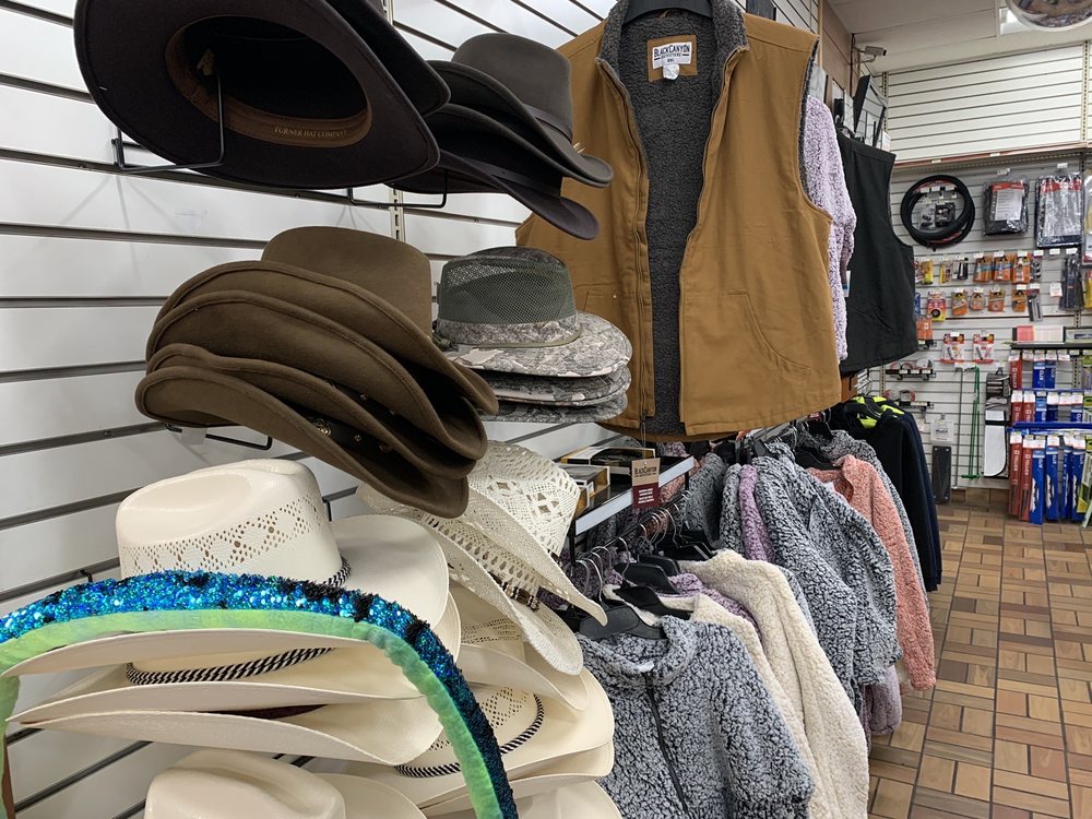 PILOT TRAVEL CENTER Updated September 2024 13 Photos & 14 Reviews