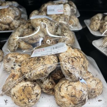 Mei Mei Market - $27/lb matsutakes - International Grocery Near Me - Castro Valley, California