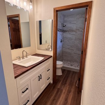 The Mess Reset - After- Master bath: pre-rental - Home Organization Near Me The Mess Reset - After- Master bath: pre-rental - Home Organization Near Me