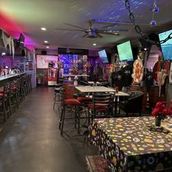 The Vintage Cocktail Lounge