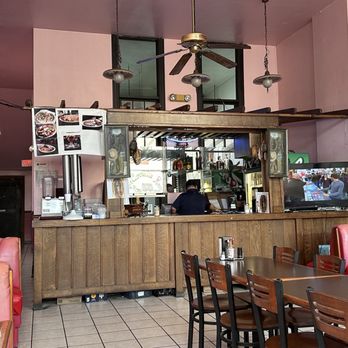 La Carreta Rosa - Bar - Mexican Near Me - Council Bluffs, Iowa