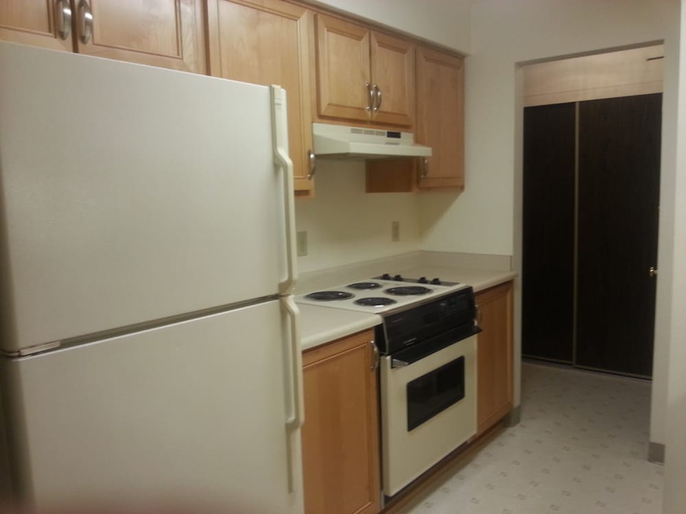 HOLLY HILL APARTMENTS Updated September 2024 16 Photos 11605 SW