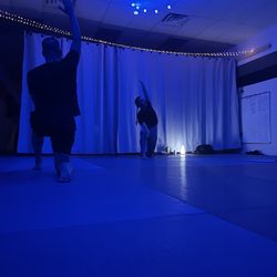 Holistic Fitness & Yoga - Beginner-friendly yoga & meditation classes.