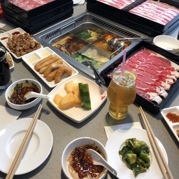 Haidilao Hotpot Flushing - Hot Pot Near Me - Flushing, New York