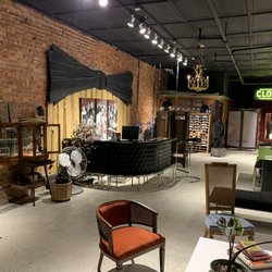 Shannon Formal Wear - 1630 O Street
