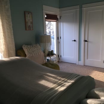 Spa Elizabeth - Treatment room - Day Spas Near Me - Pacific Beach, Washington