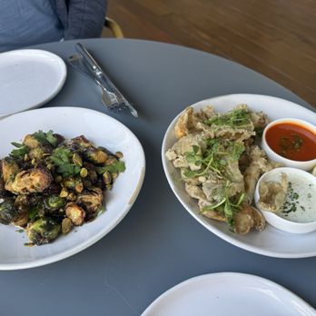 Tavern at GrayBarns - Cauliflower & the delightful Crispy Fried Oyster Mushrooms - Wine Bars Near Me - Norwalk, Connecticut