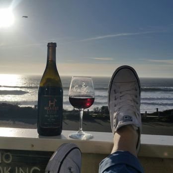 Sand Pebbles Inn - Happy hour (s) - Hotels Near Me - Cambria, California Sand Pebbles Inn - Happy hour (s) - Hotels Near Me - Cambria, California