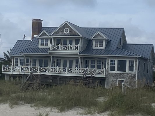 Elizabeth Pointe Lodge by null