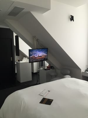 Vertigo Hotel by null