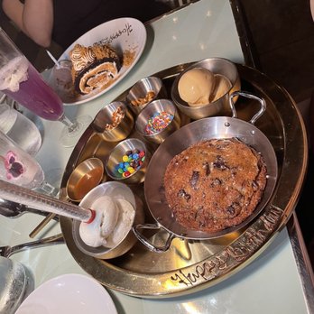 Swan - Jumbo cookie skillet - Modern European Near Me - Miami, Florida Swan - Jumbo cookie skillet - Modern European Near Me - Miami, Florida