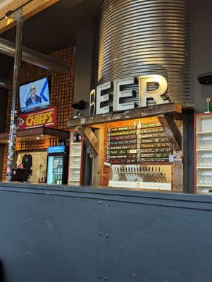 TT’s Old Iron Brewery by null