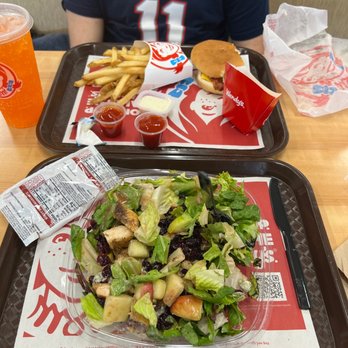 Wendy's - Lunch - Burgers Near Me - Coventry, Rhode Island Wendy's - Lunch - Burgers Near Me - Coventry, Rhode Island