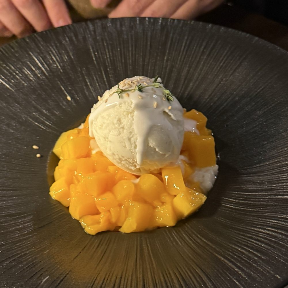 Black Ruby - mango sticky rice - Asian Fusion Near Me - Cambridge, Massachusetts