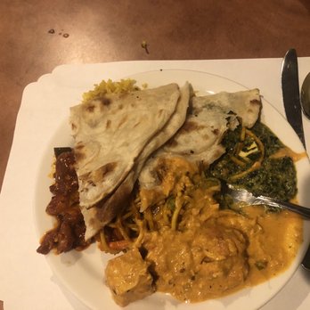 Kathmandu Restaurant II - Chicken Tiki Masala, Saag & Naan. Yummy! - Himalayan/Nepalese Near Me - Boulder, Colorado