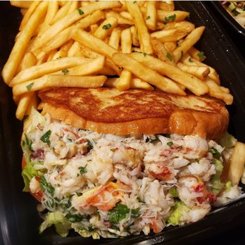 TOWN - Crab sanwidch. - Steakhouses Near Me - San Carlos, California