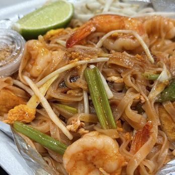 M Thai - Shrimp and tofu pad Thai. Delicious and very little oil. - Salad Near Me - North Las Vegas, Nevada M Thai - Shrimp and tofu pad Thai. Delicious and very little oil. - Salad Near Me - North Las Vegas, Nevada