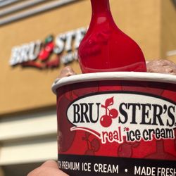 Bruster's Real Ice Cream - Scoop of Rocky Road