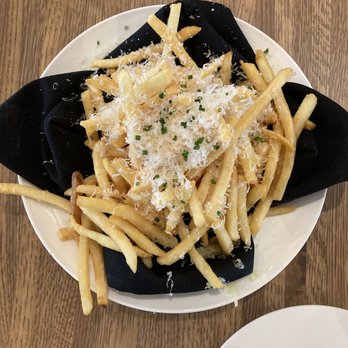 El Dorado Kitchen - Truffle fries - New American Near Me - Sonoma, California El Dorado Kitchen - Truffle fries - New American Near Me - Sonoma, California