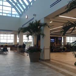 Delta Air Lines - Nice small clean airport