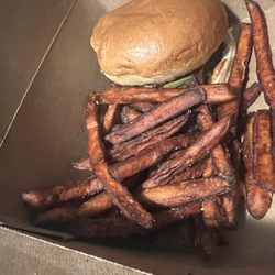 Zack's - Burger n sweet potato fries