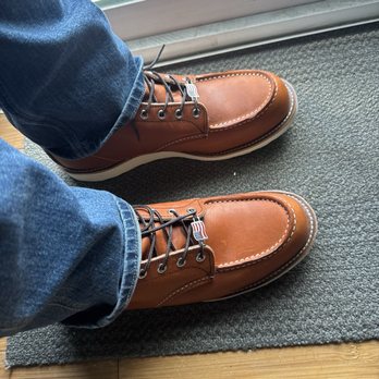 Red Wing - Classic Moc 875 - Shoe Stores Near Me - Upland, California