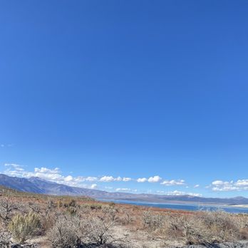 June Lake - High attitude lake - Lakes Near Me