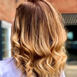 Southern Roots Hair Studio - Blonde balayage by Brooke Bradsher