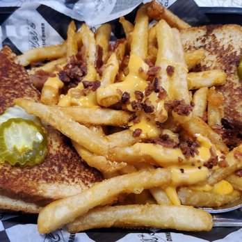 Mel's Diner - Grilled Ham n Cheese & Bacon Cheese Fries - Diners Near Me - Pigeon Forge, Tennessee