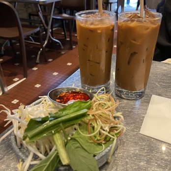 Lunch Lady - Vietnamese Near Me - Vancouver, British Columbia