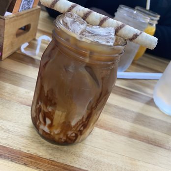 Hatch 44 Cafe - Salted caramel mocha- came wrong missing whip cream, cocoa shavings and kosher salt - Cafes Near Me - Metuchen, New Jersey
