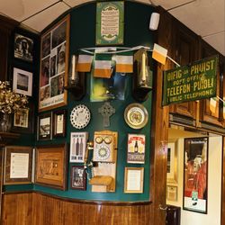 The Auld Triangle - Decor