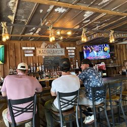 The Bar at Main & Hamlin - Bar
