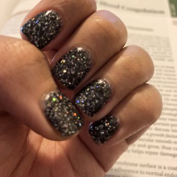 Sessy Nails - New year's nails - Nail Salons Near Me - Placentia, California