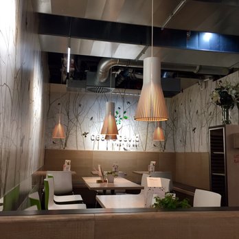 Dean & David - Salad Near Me - Munich, BY