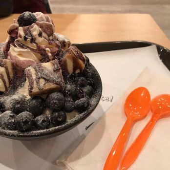 ChungChun - Sul Bing Su - Blueberry cheese bing su - Desserts Near Me - Katy, Texas ChungChun - Sul Bing Su - Blueberry cheese bing su - Desserts Near Me - Katy, Texas