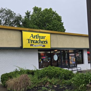 Arthur Treacher's - The last remaining Arthur Treacher's in America. - New American Near Me - Cuyahoga Falls, Ohio Arthur Treacher's - The last remaining Arthur Treacher's in America. - New American Near Me - Cuyahoga Falls, Ohio