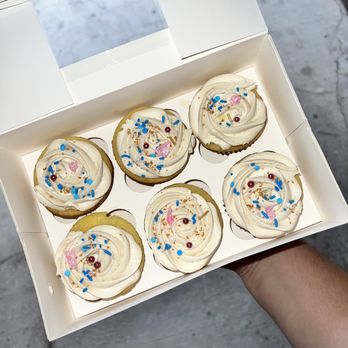 Sweet Treats Bakery - Bakeries Near Me Sweet Treats Bakery - Bakeries Near Me