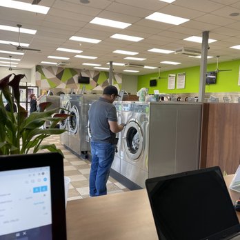 Norcross Coin Laundry - Well lit and clean! - Laundromat Near Me - Norcross, Georgia Norcross Coin Laundry - Well lit and clean! - Laundromat Near Me - Norcross, Georgia