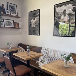 Fresh Grounds Coffee House