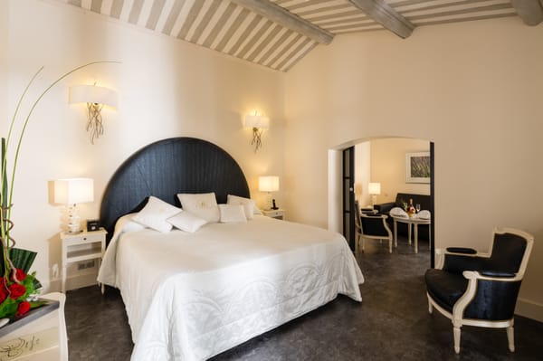 Auberge de Cassagne & Spa | Hotel 5 étoiles Avignon by null