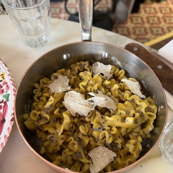 Pink Mamma - Truffle Pasta - Steakhouses Near Me - Paris, 75 Pink Mamma - Truffle Pasta - Steakhouses Near Me - Paris, 75