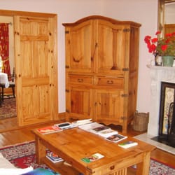 Lake Avenue House - Guest sitting room