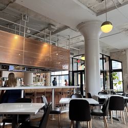NOLO's Kitchen & Bar - Vibes!