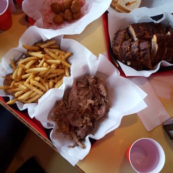 Pat's Rib Place - Pulled Pork and baby back ribs - Caterers Near Me - Waukesha, Wisconsin