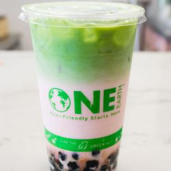 Paia Corner Cafe - Strawberry Matcha (@miguelmoralesphotography on Instagram)