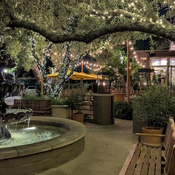 The Front Yard - Outside - Breakfast & Brunch Near Me - North Hollywood, California The Front Yard - Outside - Breakfast & Brunch Near Me - North Hollywood, California