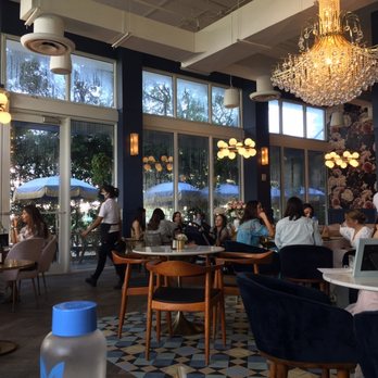 Little Hen - Ambience - Breakfast & Brunch Near Me - Miami, Florida